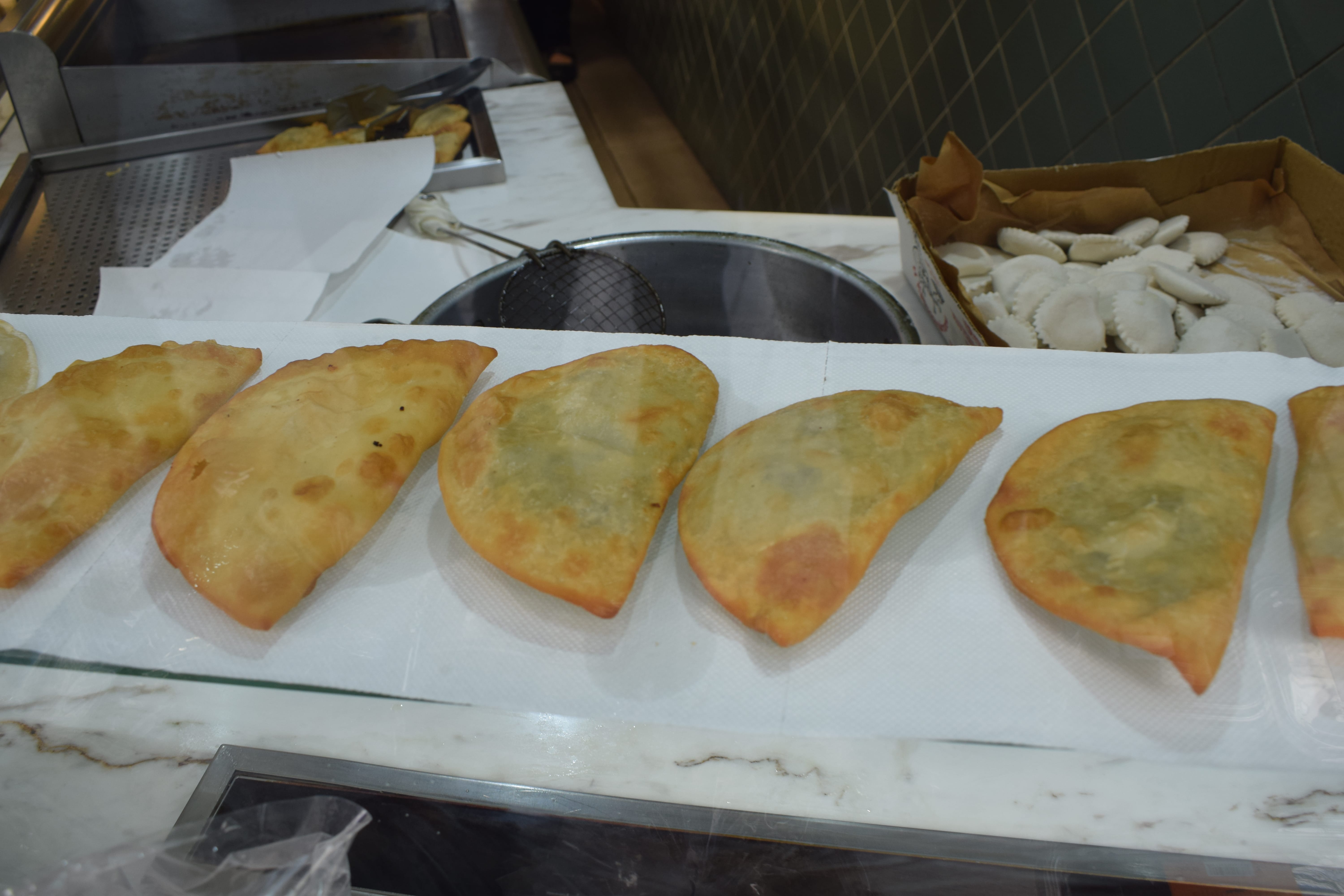 KidsLoveGreece Foodies Feast of Heraklion Family Food Tour Crete Gastronomy culture bougatsa pies loukoumades oil cheese herbs