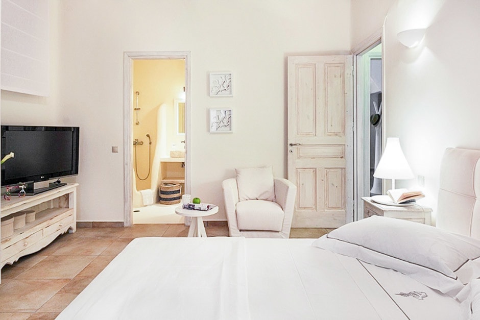 Sophia residence Ornos bay spacious family vacation villa in Mykonos island kids love greece accommodation for families Cyclades