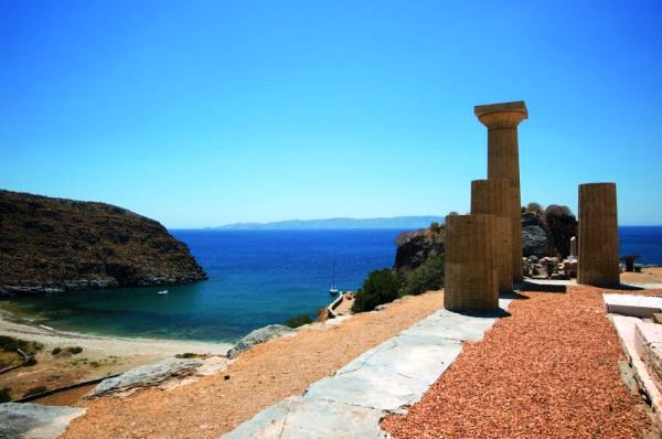 two day family tour in Kea island activities for families near Athens cyclades kids love greece
