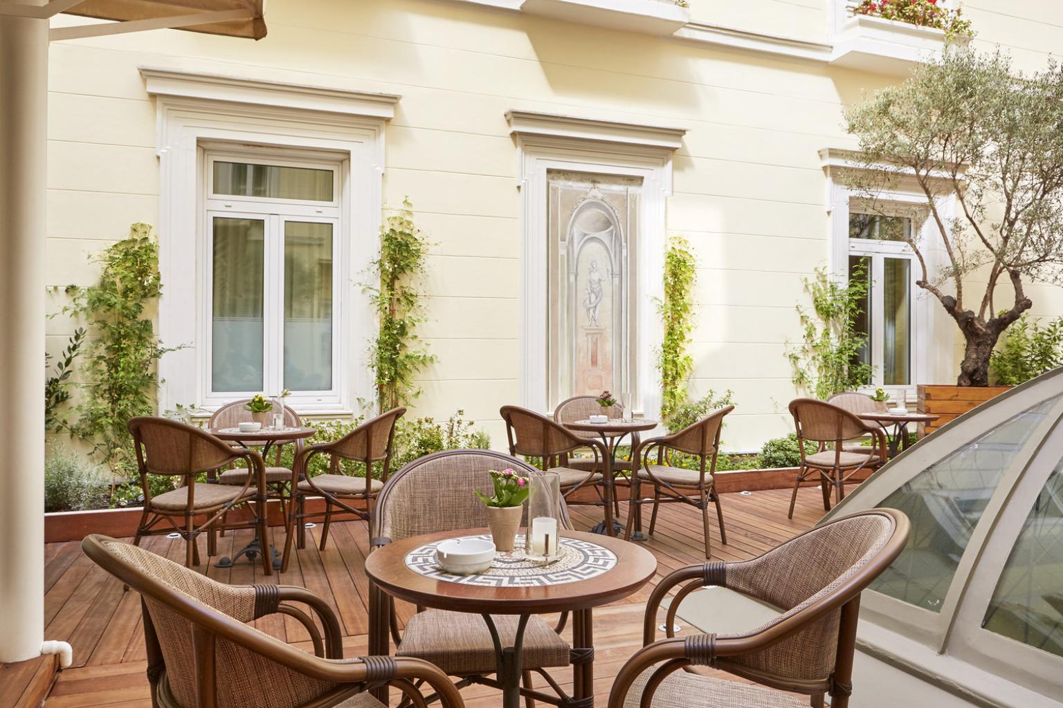 The Grande Bretagne Hotel in Athens 5 Star Family Accommodation kidslovegreece Acropolis Greece luxury kids Central location best luxury collection Marriott