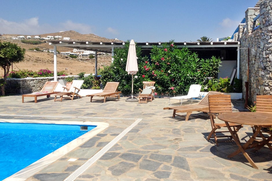 cyclades kids love greece cosy family vacation maisonette in Kalafatis Mykonos island accommodation for families