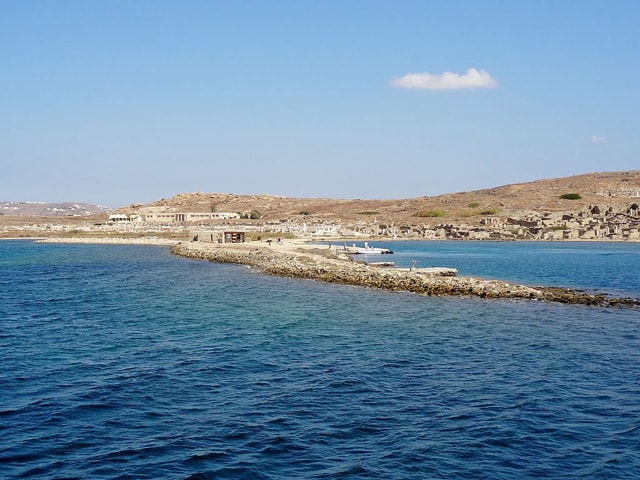 Mykonos family cruises Rhenia Cyclades Mykonos island ancient Delos activities for families kids love greece
