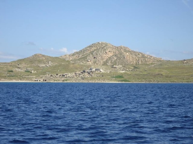 kids love greece activities for families Mykonos family cruises south beaches Cyclades Ornos Psarou Super Paradise Platys Gyalos Elia