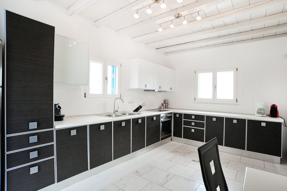 kids love greece accommodation luxury spacious family summer house in Mykonos island Cyclades the villa Delos residence