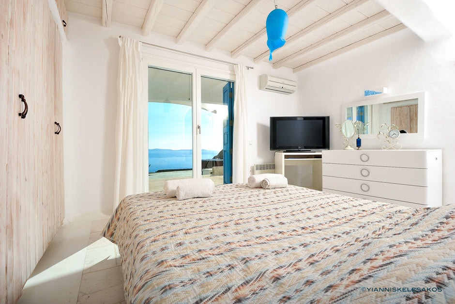 kids love greece Cyclades luxury spacious family summer house in Mykonos island accommodation the villa Delos residence