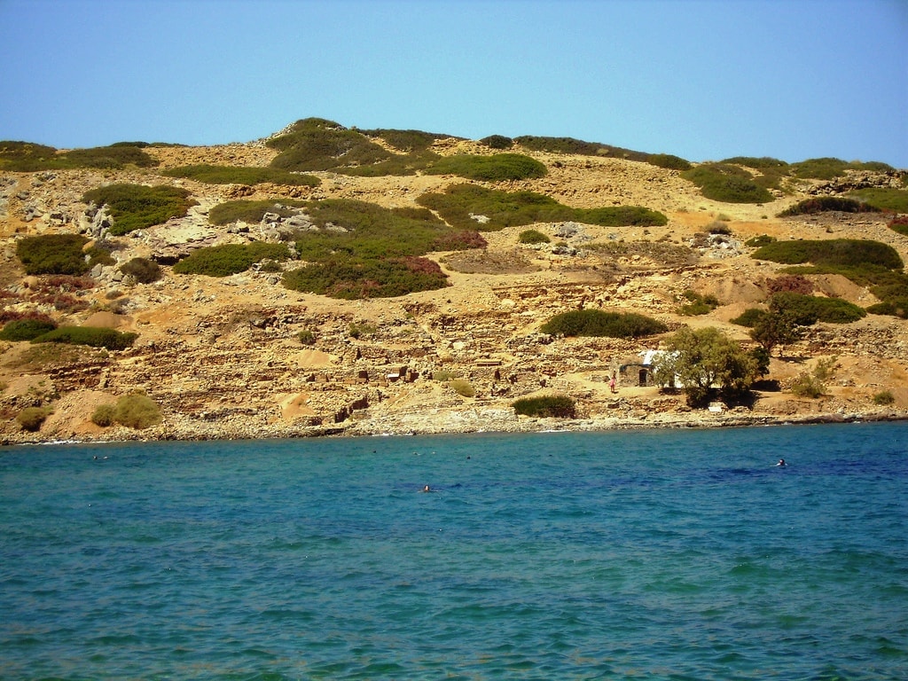 activities for families Excavations and Stories from the Past Family Tour Crete kids love greece