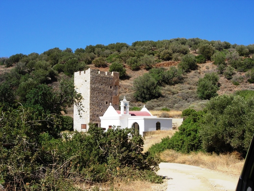 kids love greece activities for families Excavations and Stories from the Past Family Tour Crete